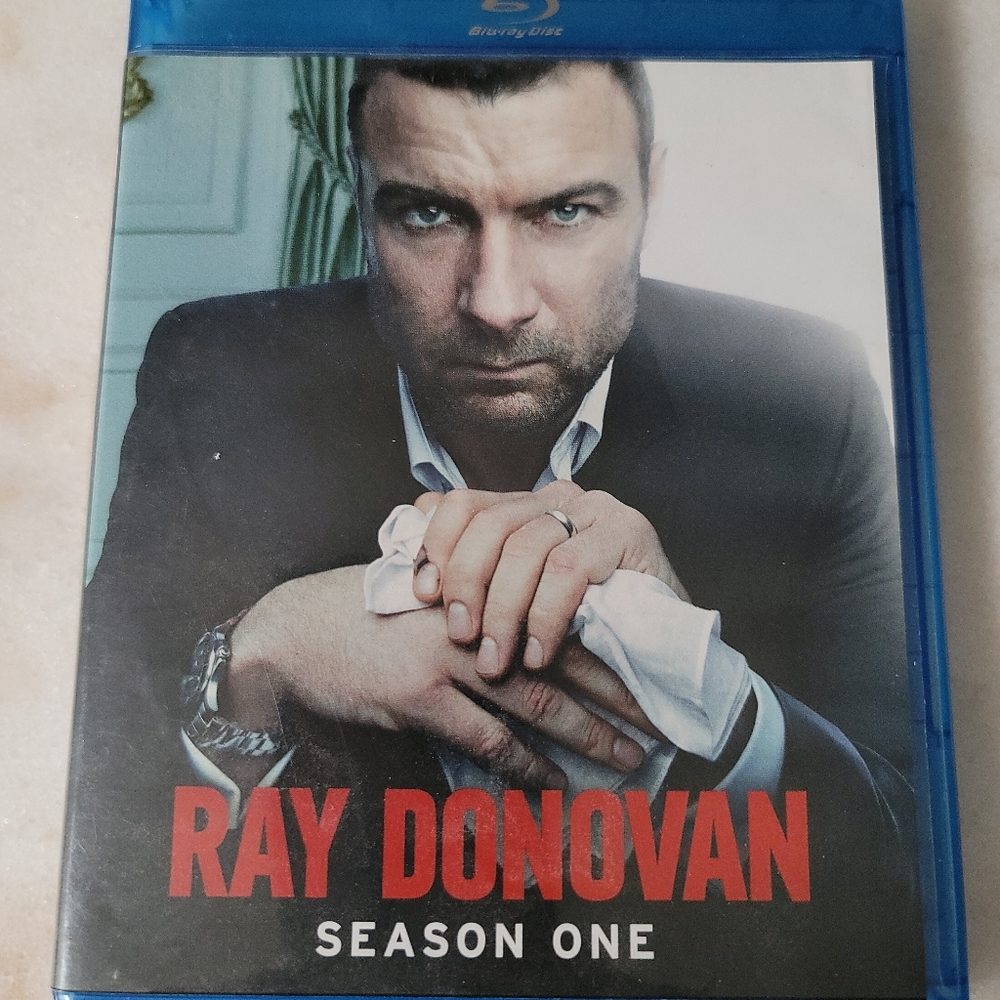 Ray Donovan: The First Season (Blu-ray Disc, 2014,
